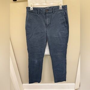 GAP Men's Faded Navy Blue Essential Khaki Slim